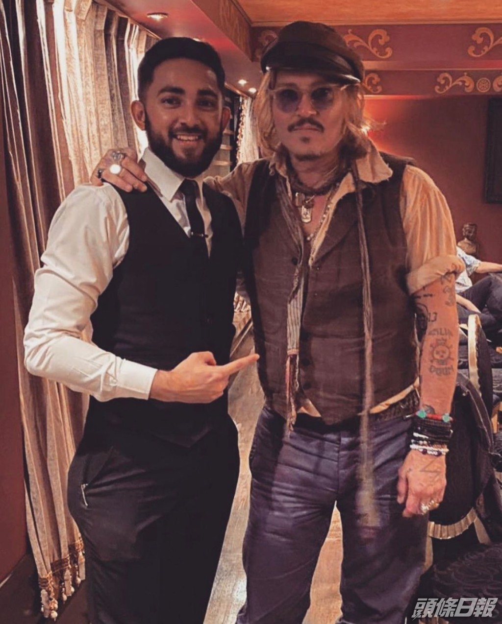 尊尼周日包下一家印度餐廳，並豪使約50萬港元。